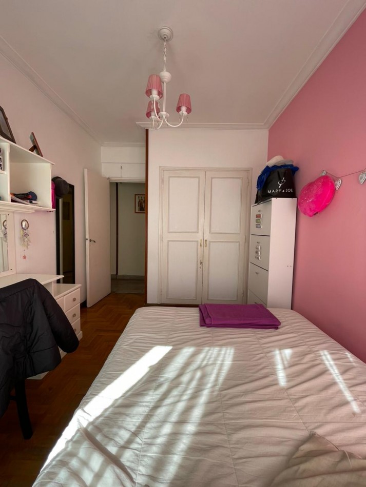 DEPARTAMENTO 4 AMBIENTES CON 2 BALCONES A LA CALLE