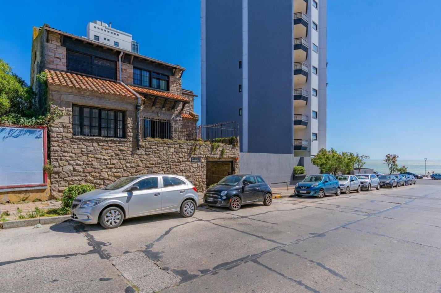 VENTA EDIFICIO EN COMPLEJO ZONA LA PERLA