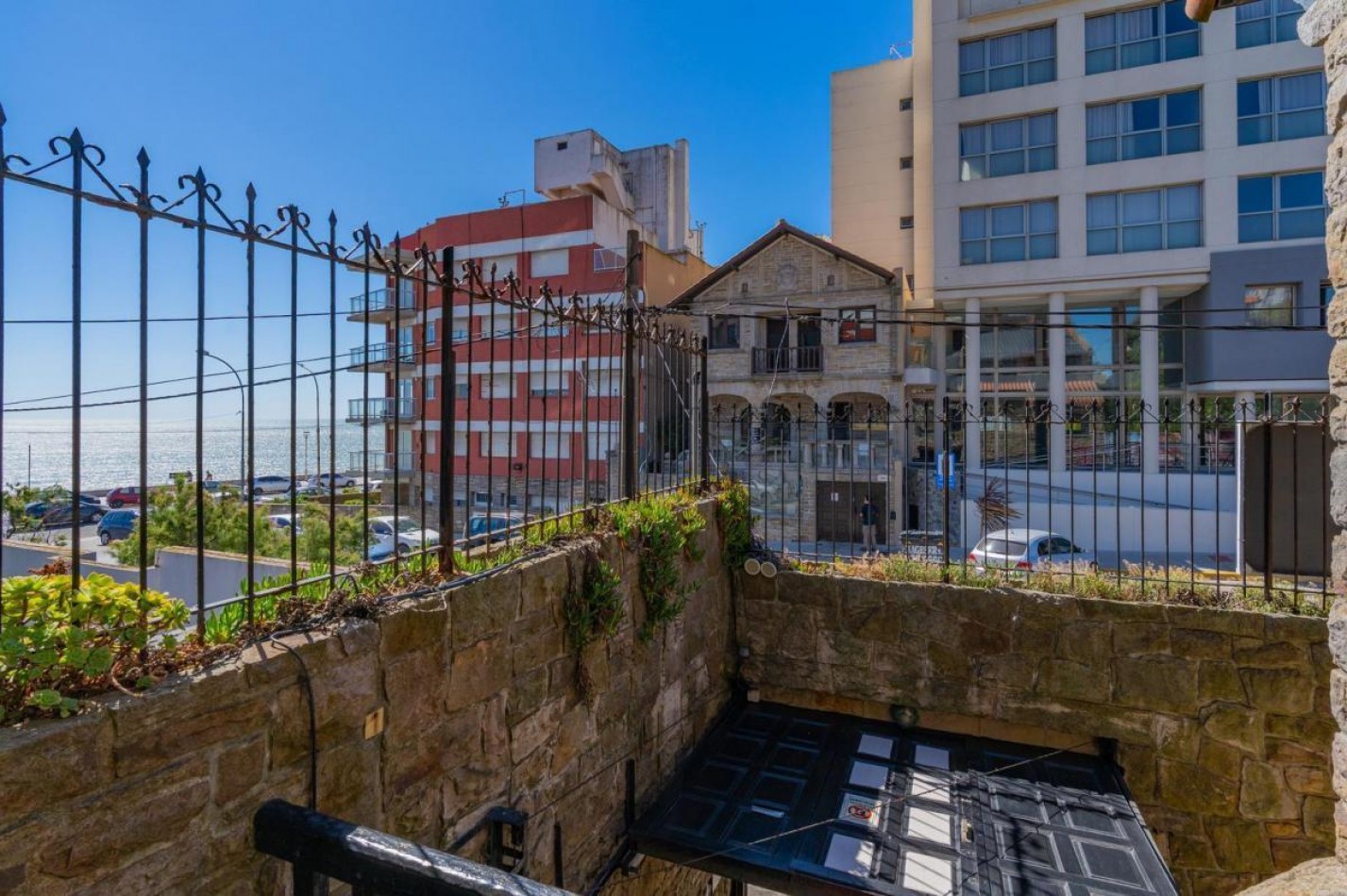 VENTA EDIFICIO EN COMPLEJO ZONA LA PERLA
