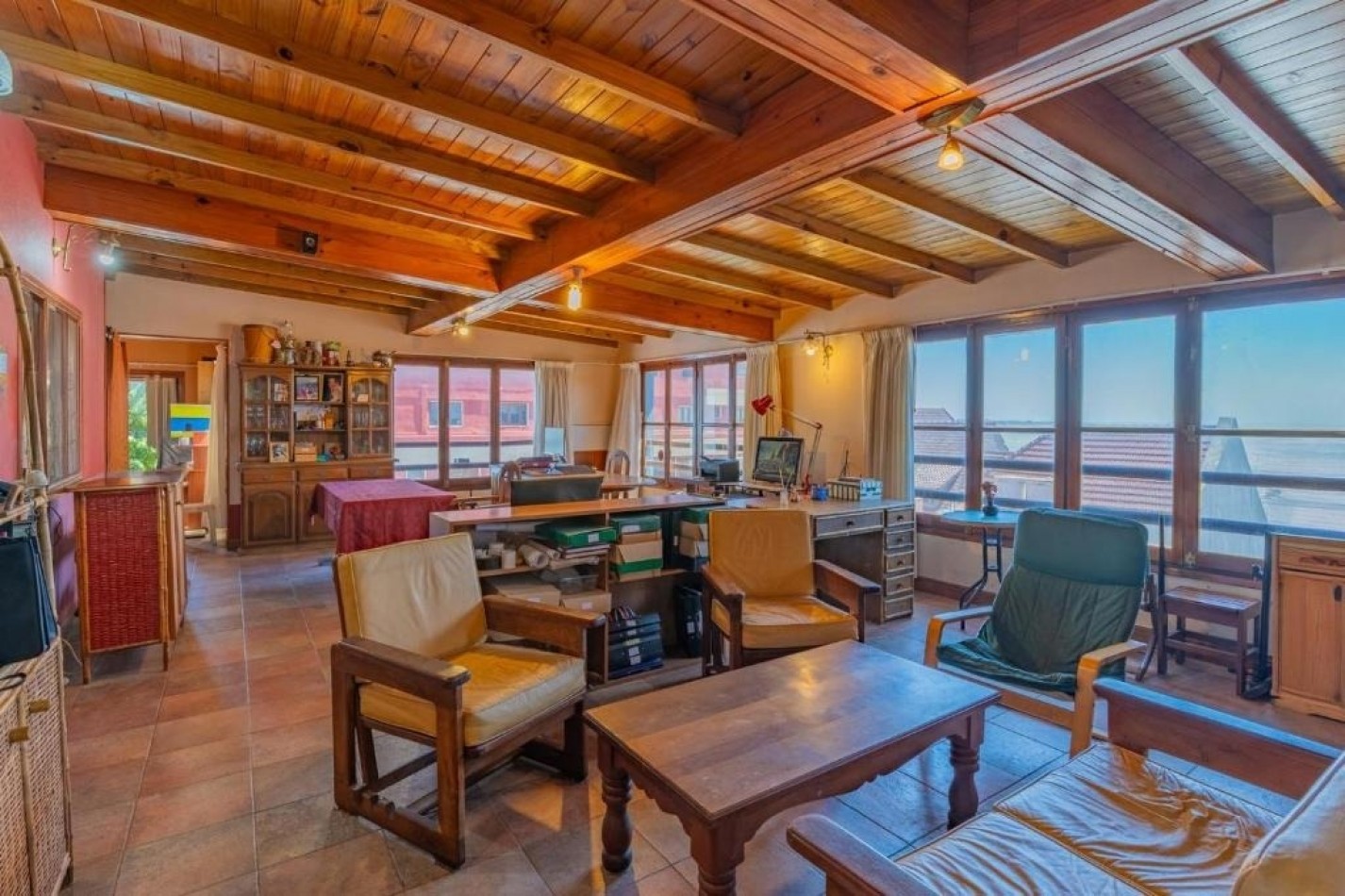 VENTA EDIFICIO EN COMPLEJO ZONA LA PERLA