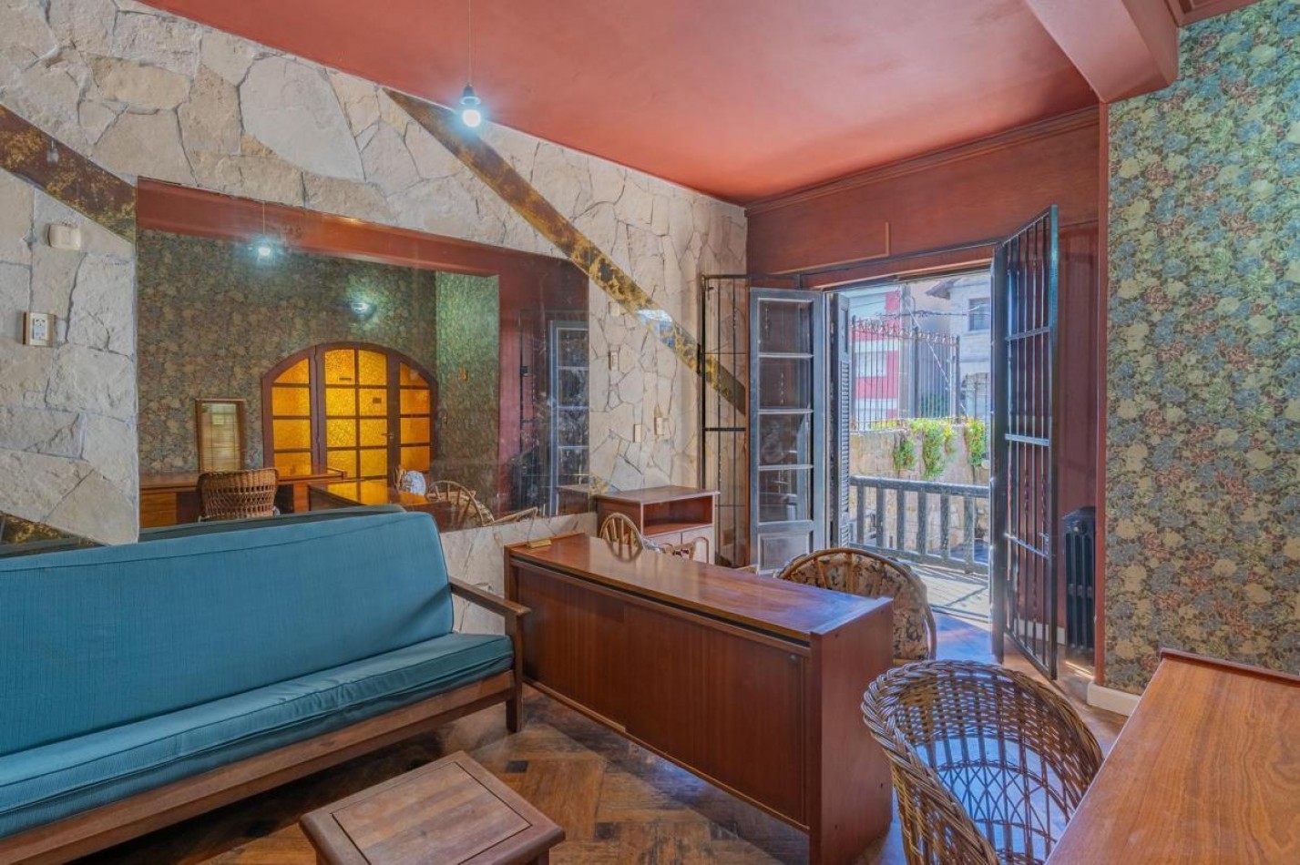 VENTA EDIFICIO EN COMPLEJO ZONA LA PERLA
