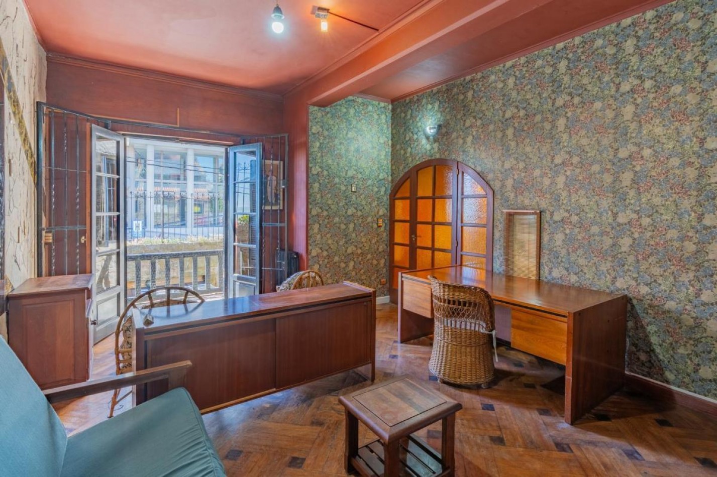VENTA EDIFICIO EN COMPLEJO ZONA LA PERLA