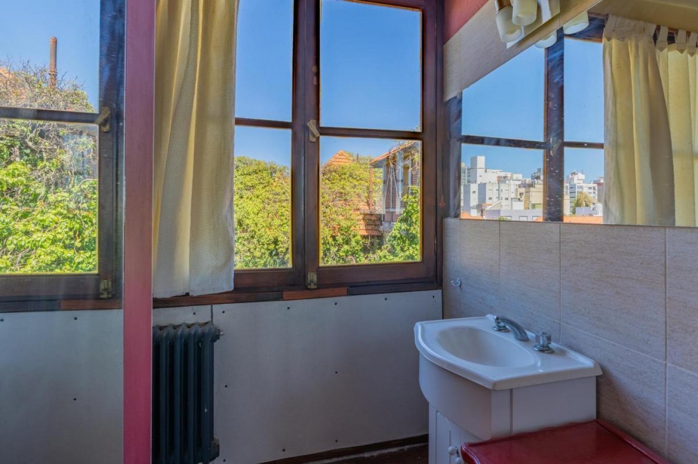 VENTA EDIFICIO EN COMPLEJO ZONA LA PERLA