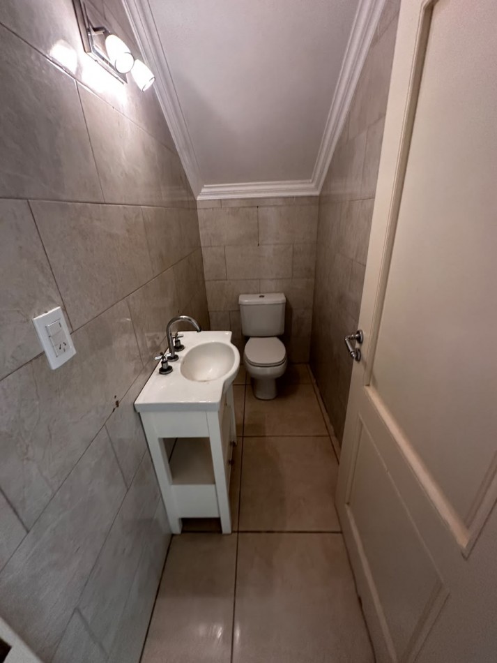 VENTA CASA 6 AMBIENTES EN ARENAS DEL SUR