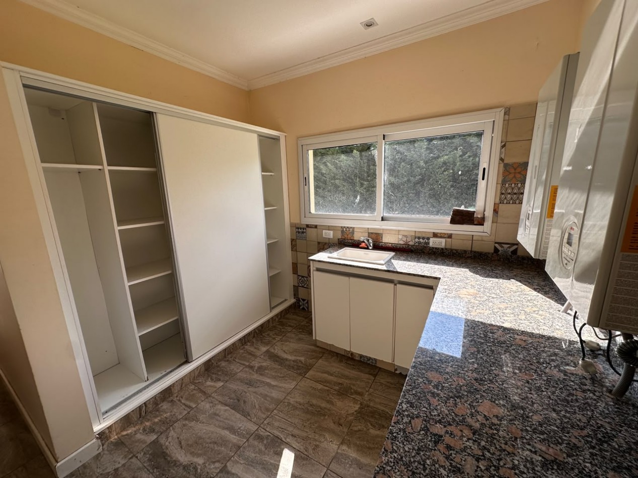 VENTA CASA 6 AMBIENTES EN ARENAS DEL SUR