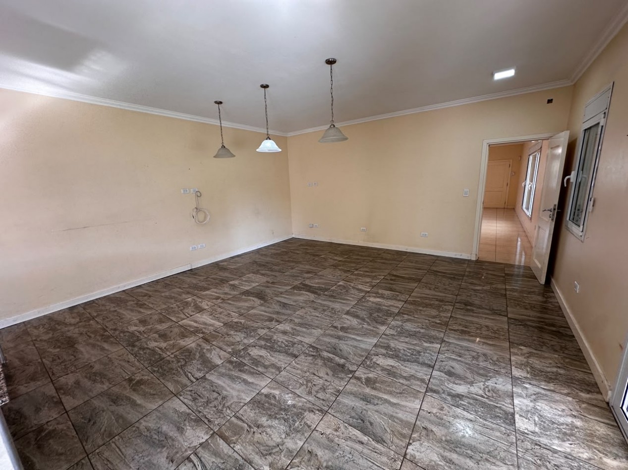 VENTA CASA 6 AMBIENTES EN ARENAS DEL SUR
