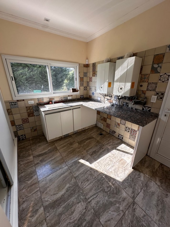 VENTA CASA 6 AMBIENTES EN ARENAS DEL SUR