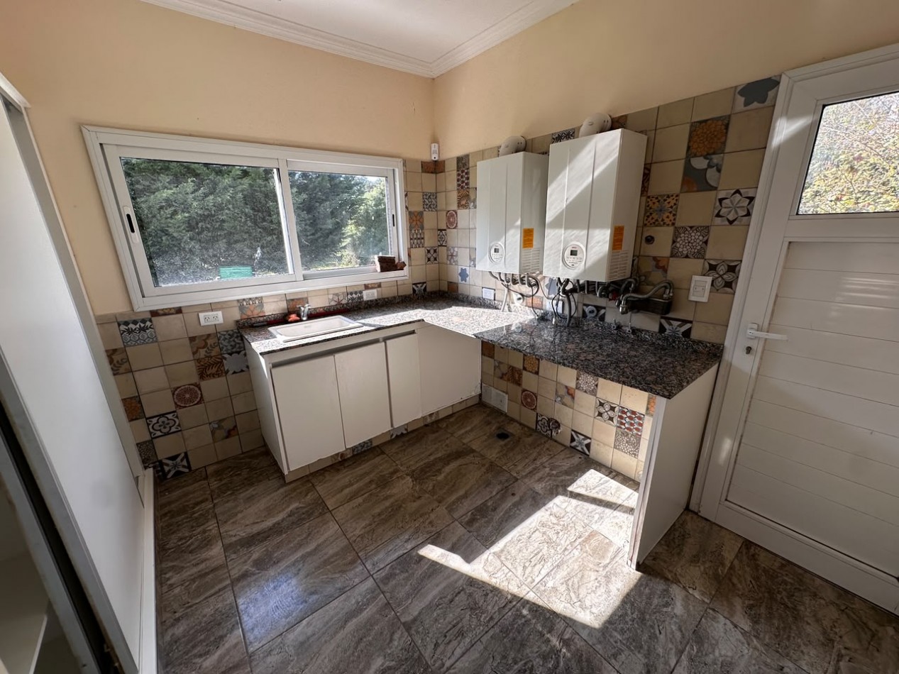 VENTA CASA 6 AMBIENTES EN ARENAS DEL SUR